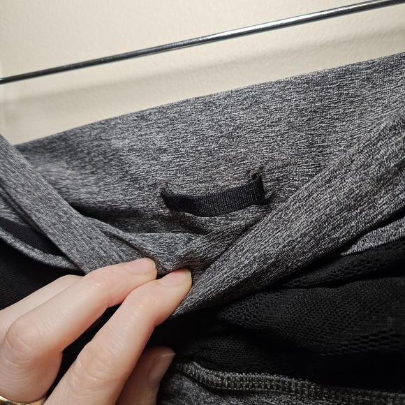 Lululemon Mid-Rise Crop Running Tights - Picture 8 of 8